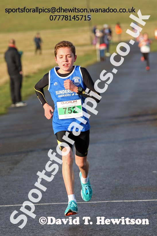 Boys and Girls under-13s, 2016 Heaton Memerial 10k Road Race. Photo: David T. Hewitson/Sports for All Pics